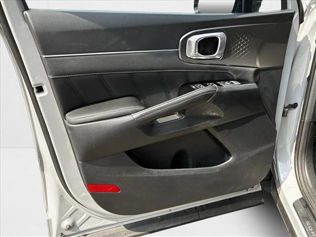 used 2022 Kia Sorento car, priced at $29,927