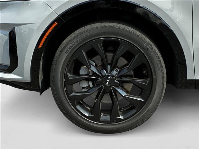 used 2022 Kia Sorento car, priced at $29,927