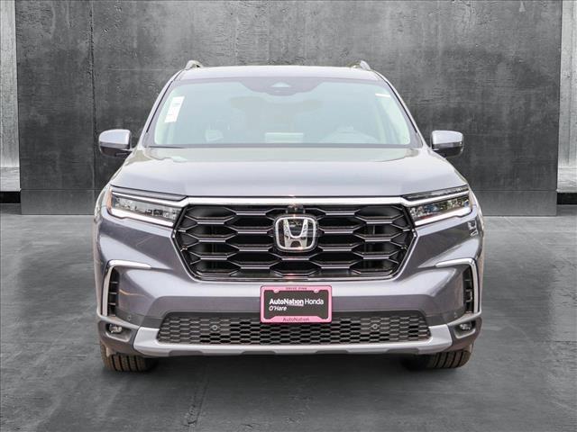 new 2025 Honda Pilot car, priced at $50,677
