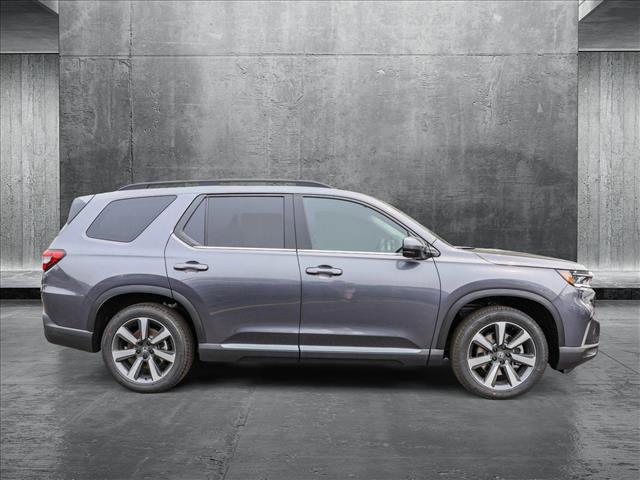 new 2025 Honda Pilot car, priced at $50,677