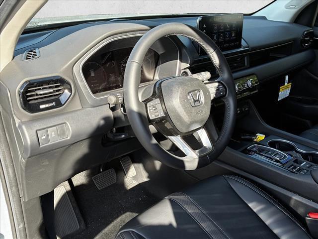 used 2025 Honda Pilot car, priced at $46,990