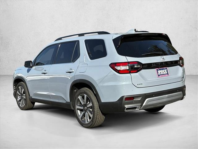 used 2025 Honda Pilot car, priced at $46,990
