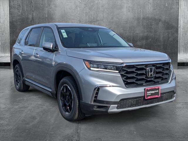 new 2025 Honda Pilot car, priced at $45,907