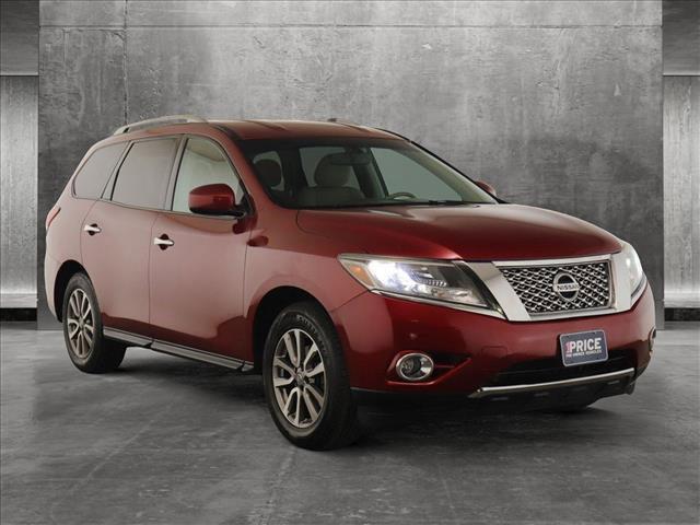 used 2015 Nissan Pathfinder car, priced at $9,998