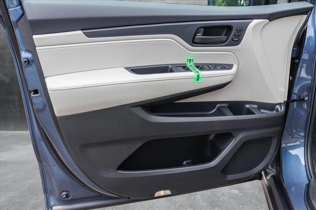 new 2025 Honda Odyssey car, priced at $41,302
