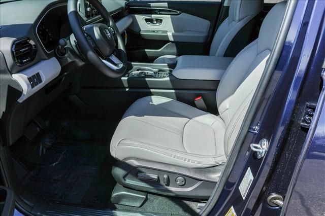 new 2025 Honda Pilot car, priced at $48,813