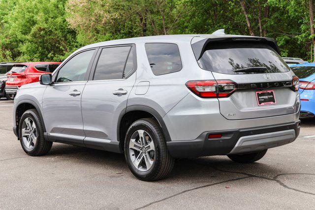 new 2025 Honda Pilot car, priced at $44,223