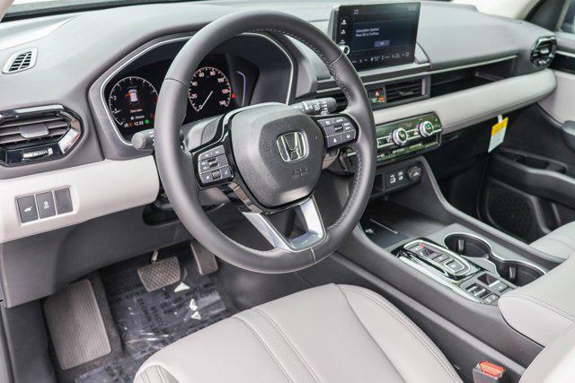 new 2025 Honda Pilot car, priced at $44,223