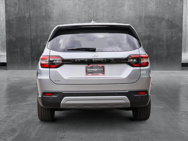 new 2025 Honda Pilot car, priced at $44,223