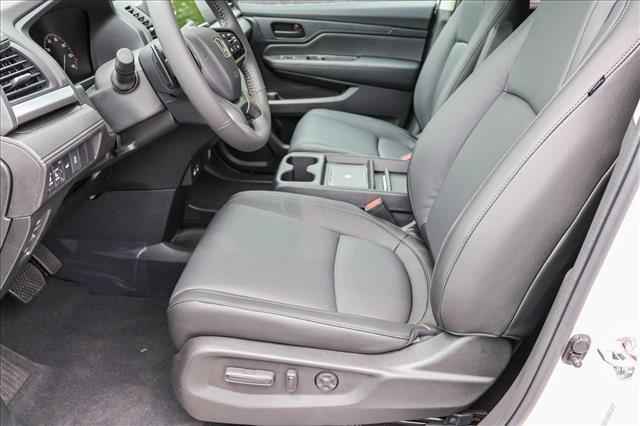 new 2025 Honda Odyssey car, priced at $41,729