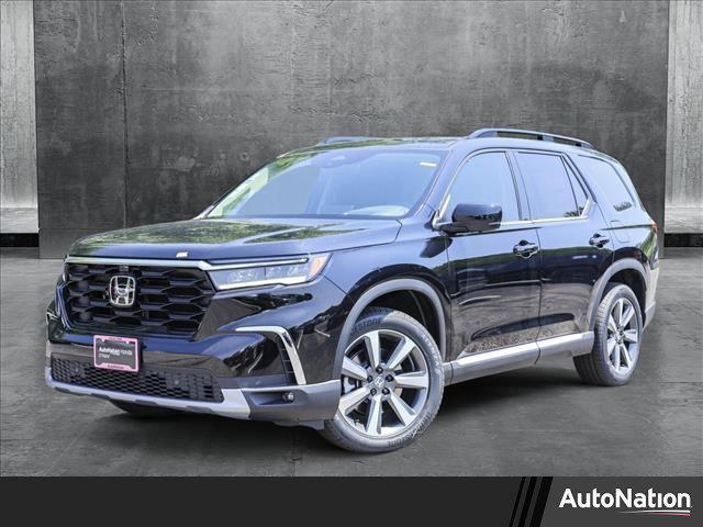 new 2025 Honda Pilot car, priced at $51,349