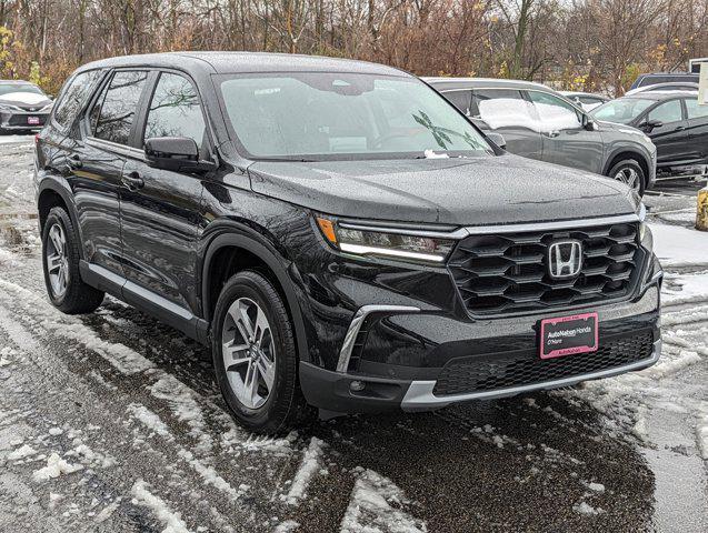 new 2025 Honda Pilot car, priced at $44,168