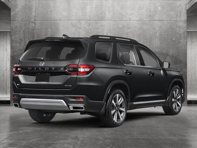 new 2025 Honda Pilot car, priced at $50,677