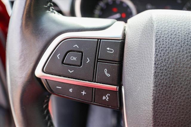 used 2021 Toyota Highlander car, priced at $26,996