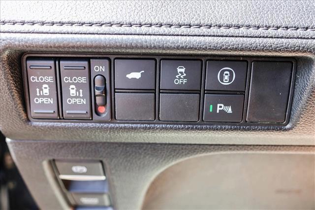 used 2024 Honda Odyssey car, priced at $38,998