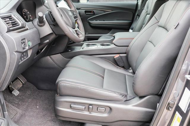 new 2025 Honda Ridgeline car, priced at $44,016