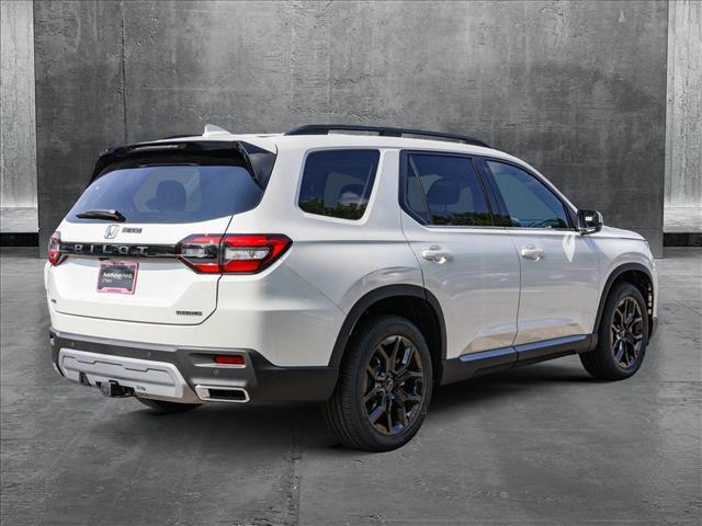 new 2025 Honda Pilot car, priced at $50,031