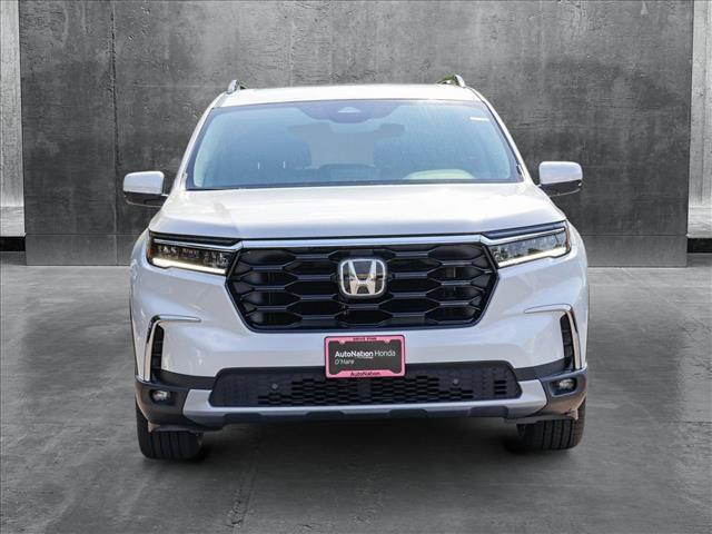 new 2025 Honda Pilot car, priced at $50,031
