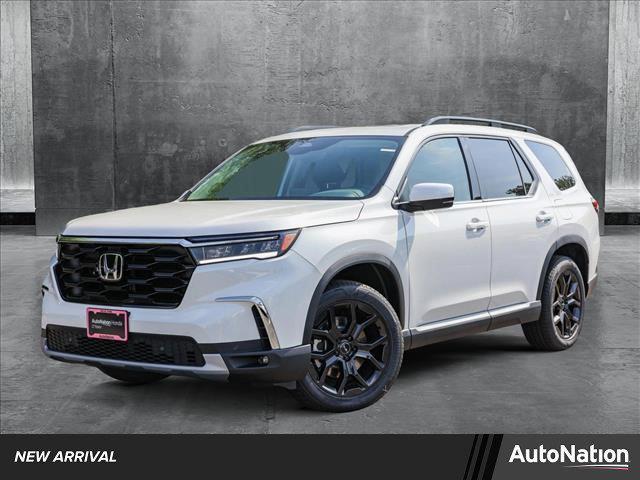 new 2025 Honda Pilot car, priced at $50,031