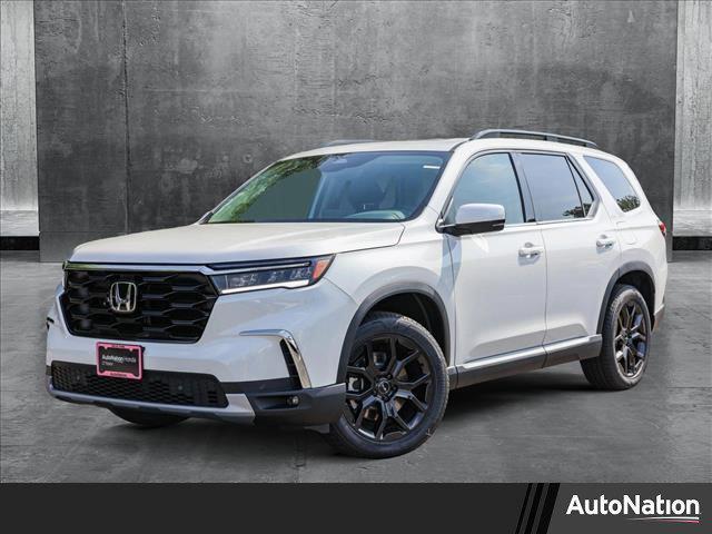 new 2025 Honda Pilot car, priced at $50,031