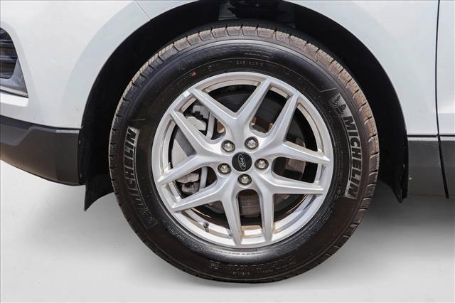 used 2024 Ford Edge car, priced at $25,215
