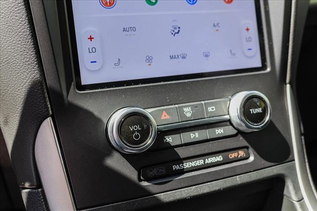 used 2024 Ford Edge car, priced at $25,215