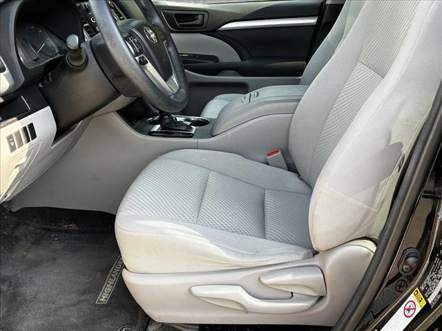 used 2015 Toyota Highlander car, priced at $18,498