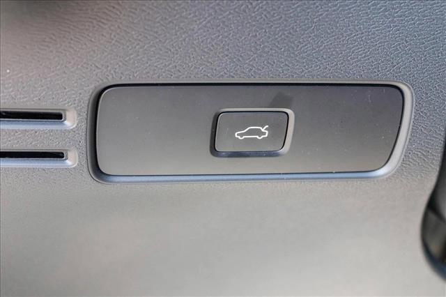 used 2024 Volvo XC40 car, priced at $30,877