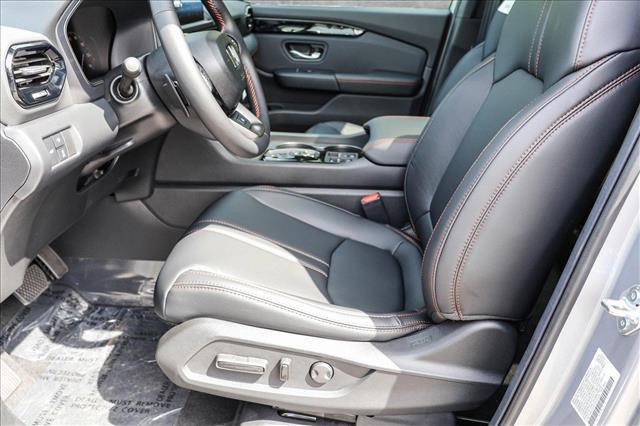 new 2025 Honda Pilot car, priced at $47,787