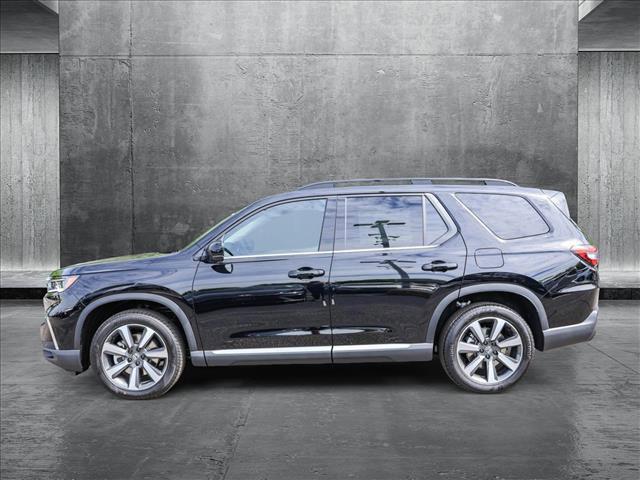 new 2025 Honda Pilot car, priced at $50,677