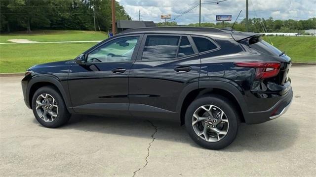 new 2025 Chevrolet Trax car, priced at $23,500