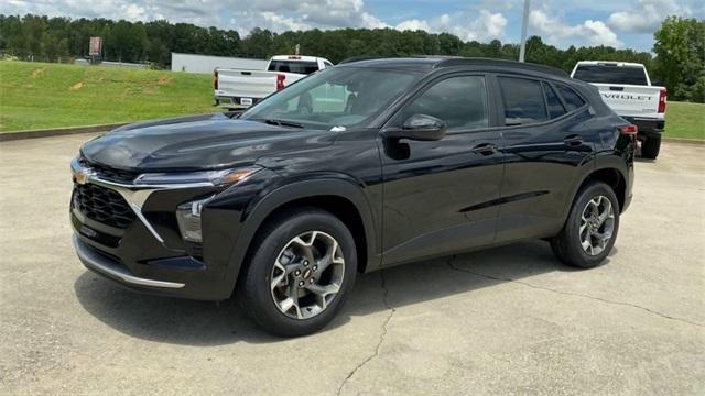 new 2025 Chevrolet Trax car, priced at $23,500