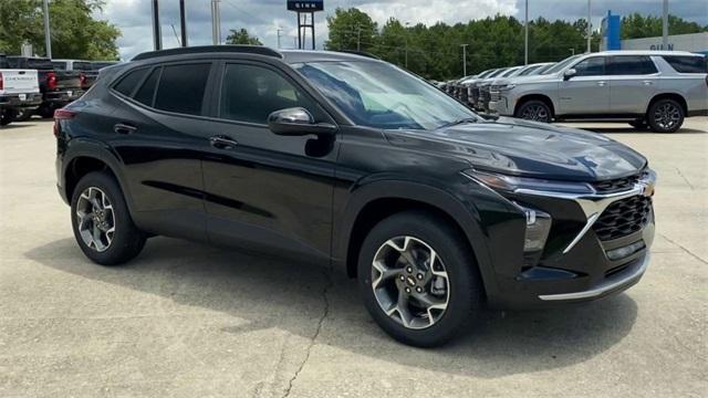 new 2025 Chevrolet Trax car, priced at $23,500