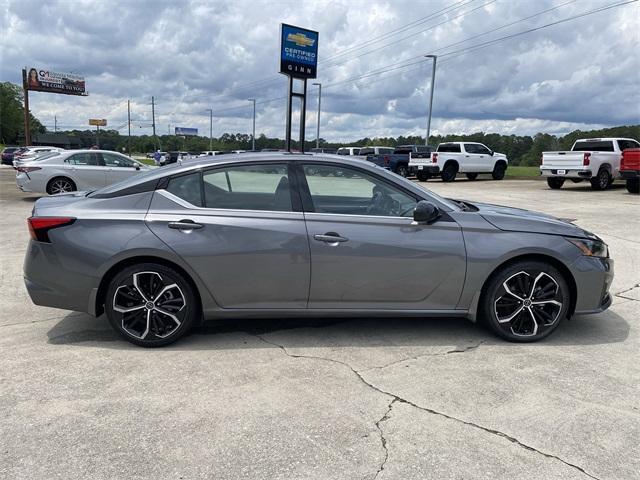 used 2023 Nissan Altima car, priced at $21,871