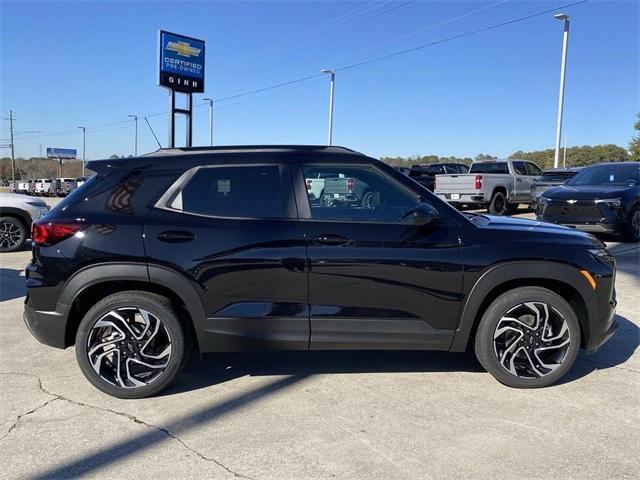 new 2025 Chevrolet TrailBlazer car, priced at $30,000