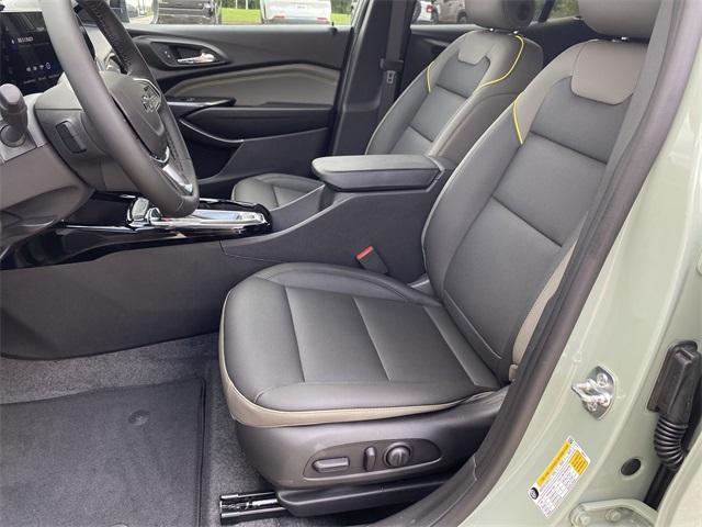 new 2025 Chevrolet Trax car, priced at $25,881