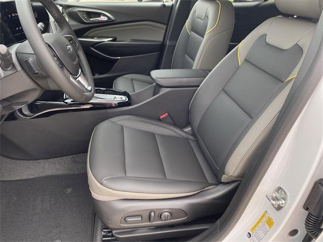 new 2025 Chevrolet Trax car, priced at $26,690
