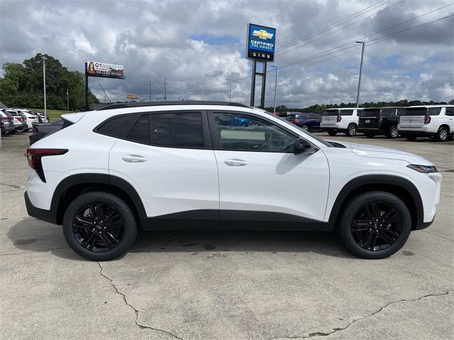 new 2025 Chevrolet Trax car, priced at $26,690