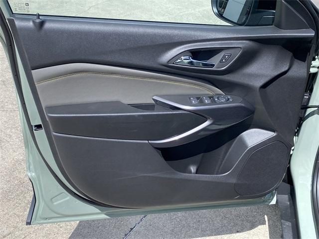 new 2025 Chevrolet Trax car, priced at $26,690