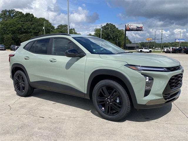 new 2025 Chevrolet Trax car, priced at $26,690