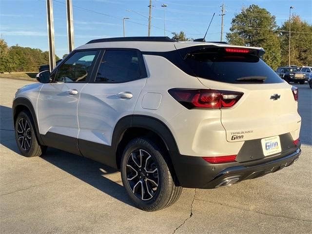 new 2025 Chevrolet TrailBlazer car, priced at $30,035