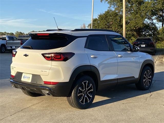 new 2025 Chevrolet TrailBlazer car, priced at $30,035