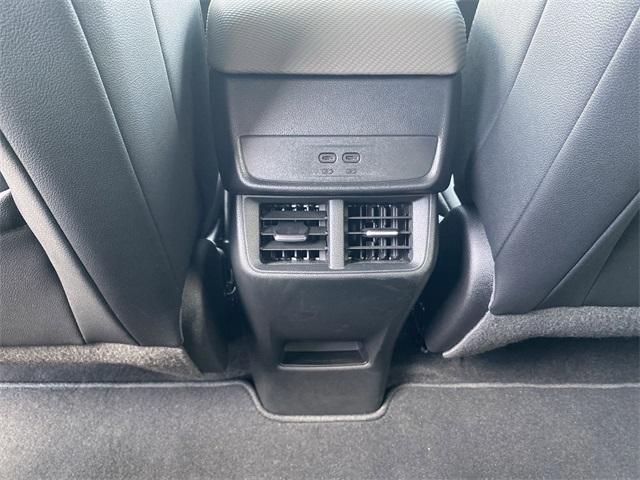used 2025 Chevrolet Equinox car, priced at $28,900