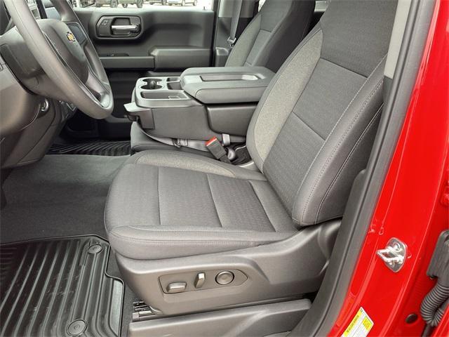 new 2025 Chevrolet Silverado 1500 car, priced at $43,020