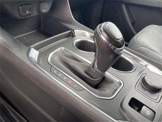 used 2020 Chevrolet Traverse car, priced at $25,000
