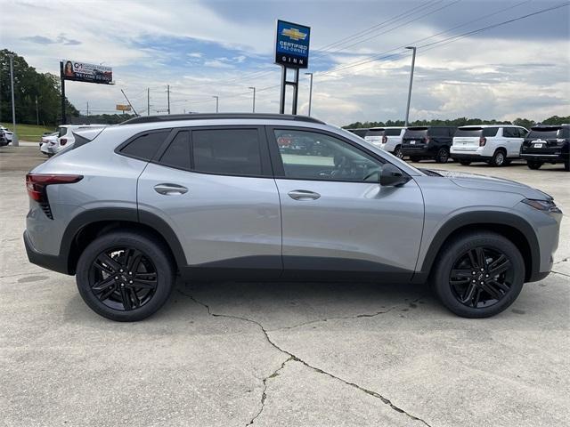 new 2025 Chevrolet Trax car, priced at $26,690