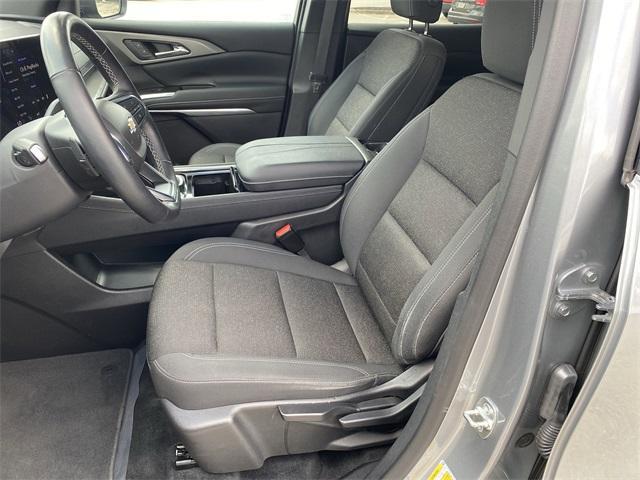 used 2024 Chevrolet Traverse car, priced at $38,133