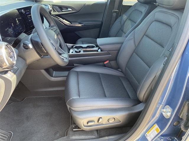 new 2026 Chevrolet Equinox car, priced at $32,545