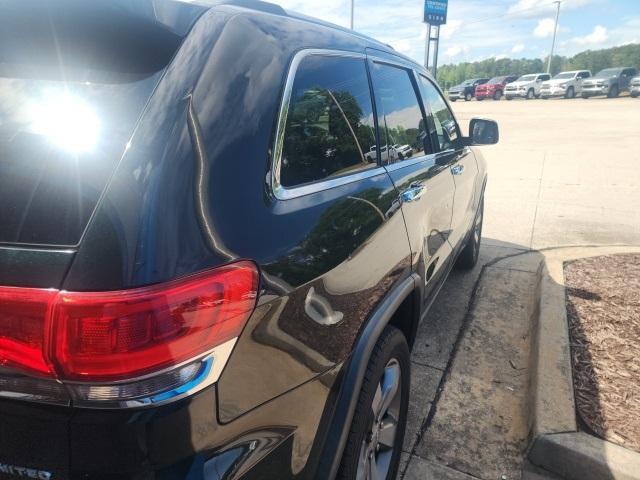 used 2015 Jeep Grand Cherokee car, priced at $15,900