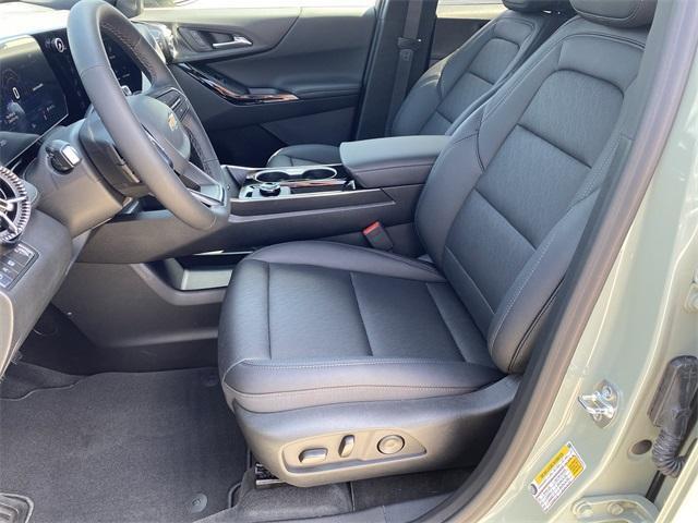 new 2026 Chevrolet Equinox car, priced at $33,020
